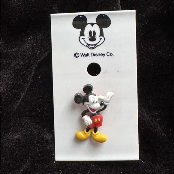 VINTAGE 1980s WALT DISNEY WORLD Mickey Mouse RESIN PLASTIC LAPEL PIN TIE TACK - Picture 1 of 3